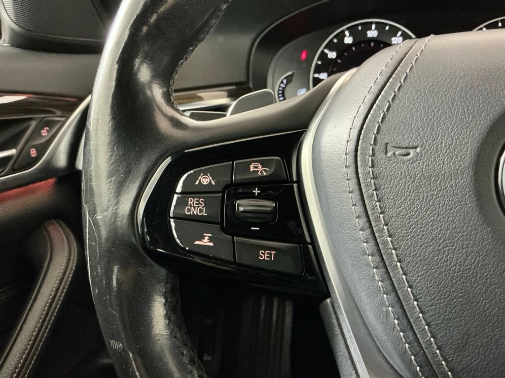 Used 2018 BMW 540i RWD image 15