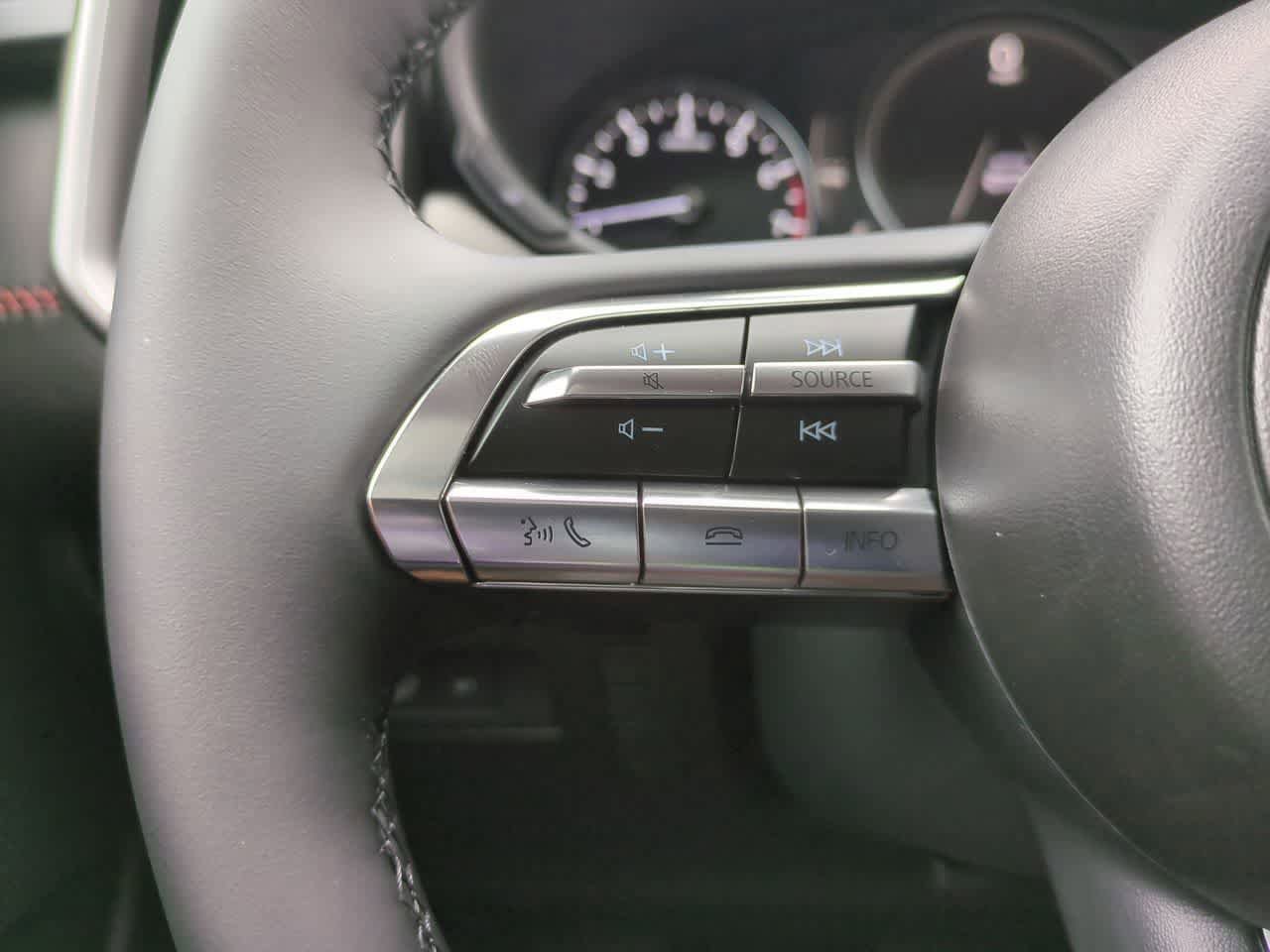 Used 2025 MAZDA CX-50 Meridian Edition w/ Apex Package AWD/4WD image 23