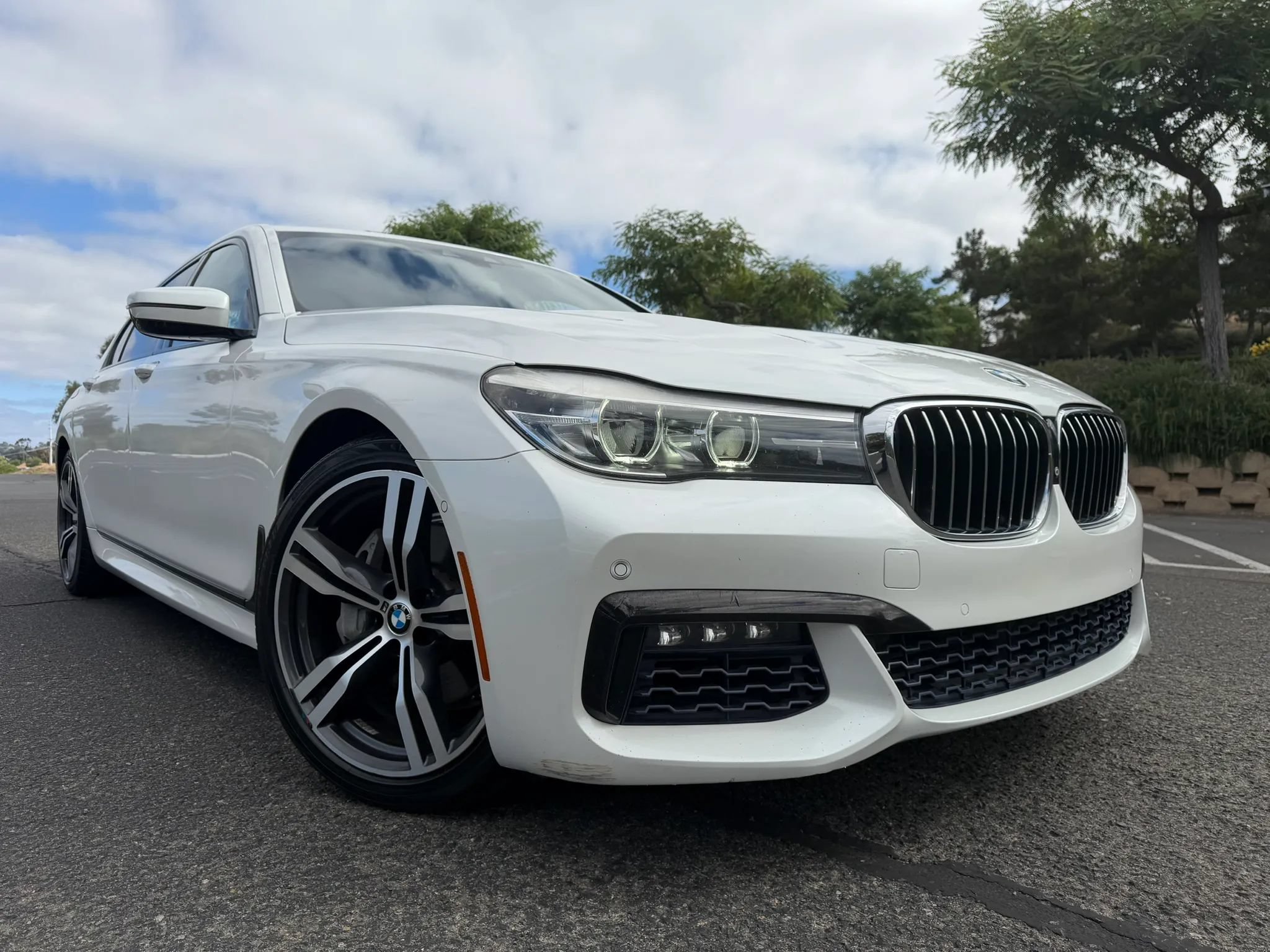 Used 2017 BMW 740i RWD image 7