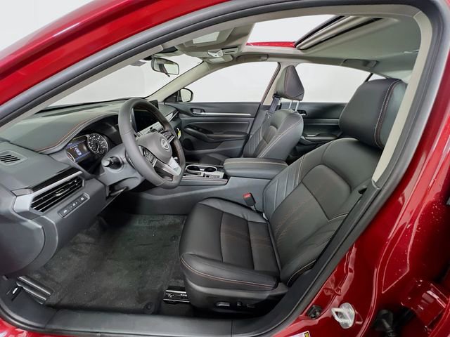 New 2025 Nissan Altima 2.5 SR w/ SR Premium Package image 18