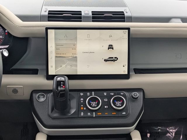 Used 2024 Land Rover Defender 130 X-Dynamic SE image 16