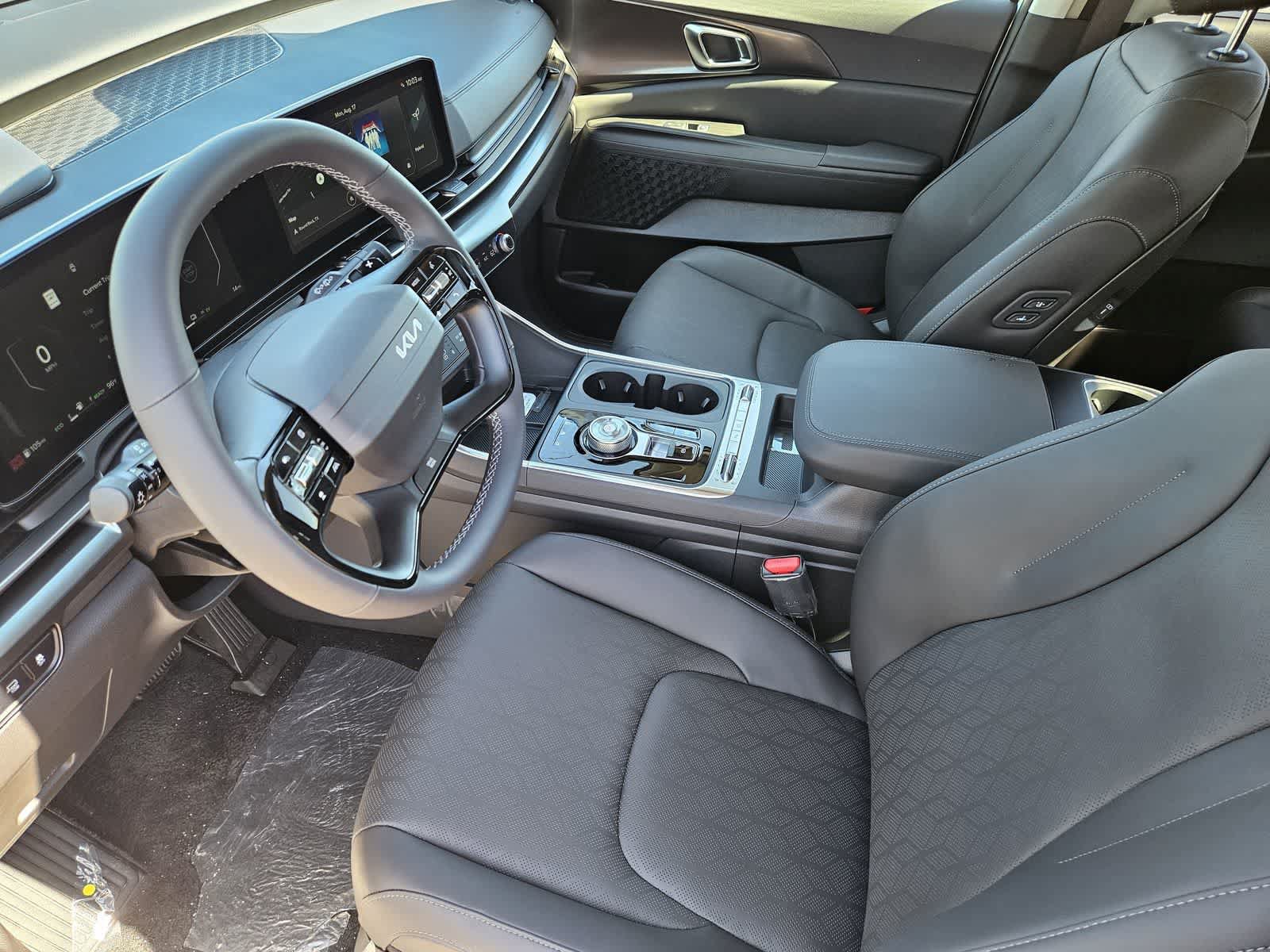 New 2027 Kia Carnival SX w/ Dark Edition Package FWD image 2