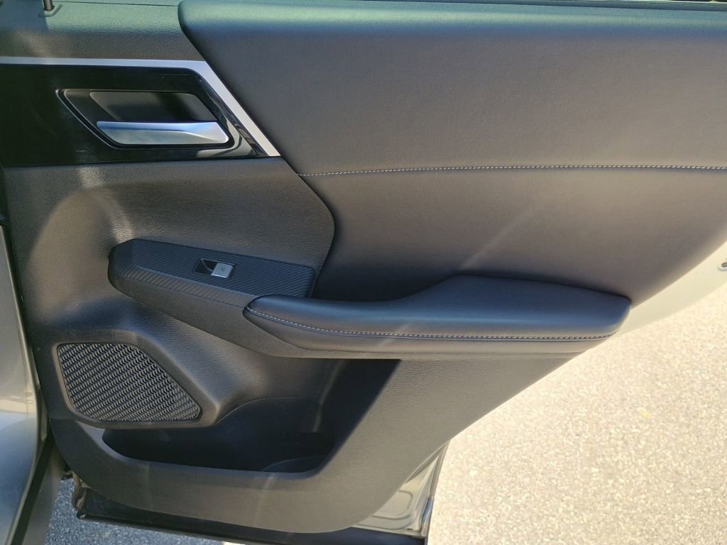 Used 2022 Mitsubishi Outlander SE FWD image 19