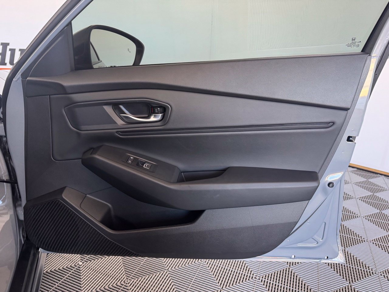 Used 2025 Honda Accord SE image 32