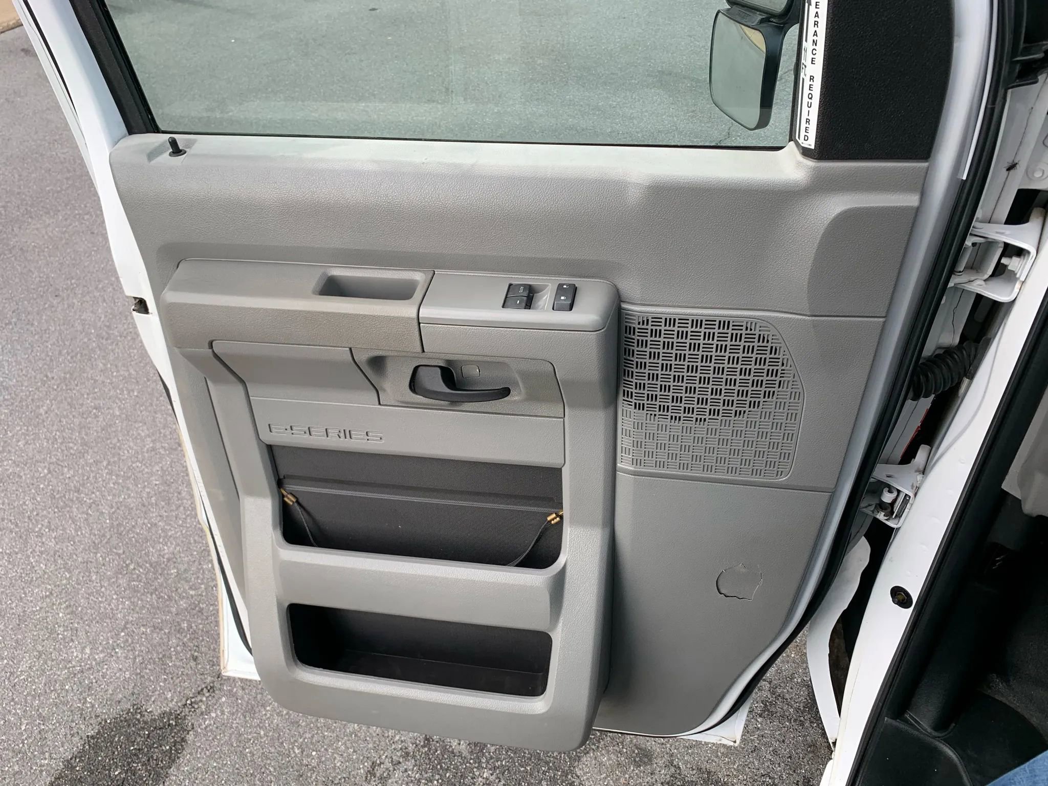 Used 2013 Ford E-450 and Econoline 450 Super Duty w/ PWR Locks & Windows Group RWD image 8