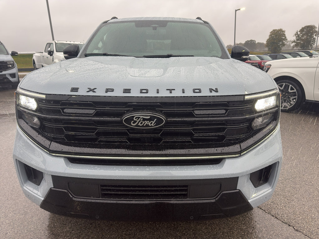 New 2025 Ford Expedition Platinum w/ Stealth Performance Package image 2