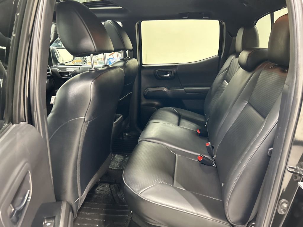 Used 2023 Toyota Tacoma TRD Off-Road w/ TRD Premium Off Road Package image 26