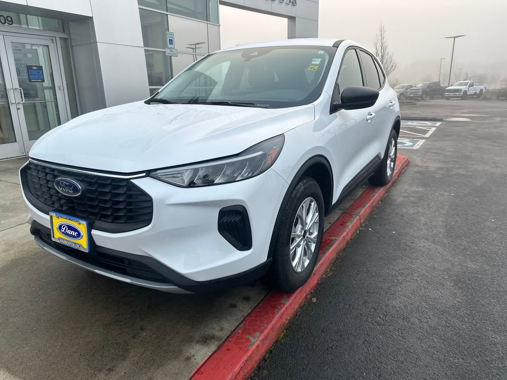 Used 2025 Ford Escape Active w/ Tech Pack #1 image 8