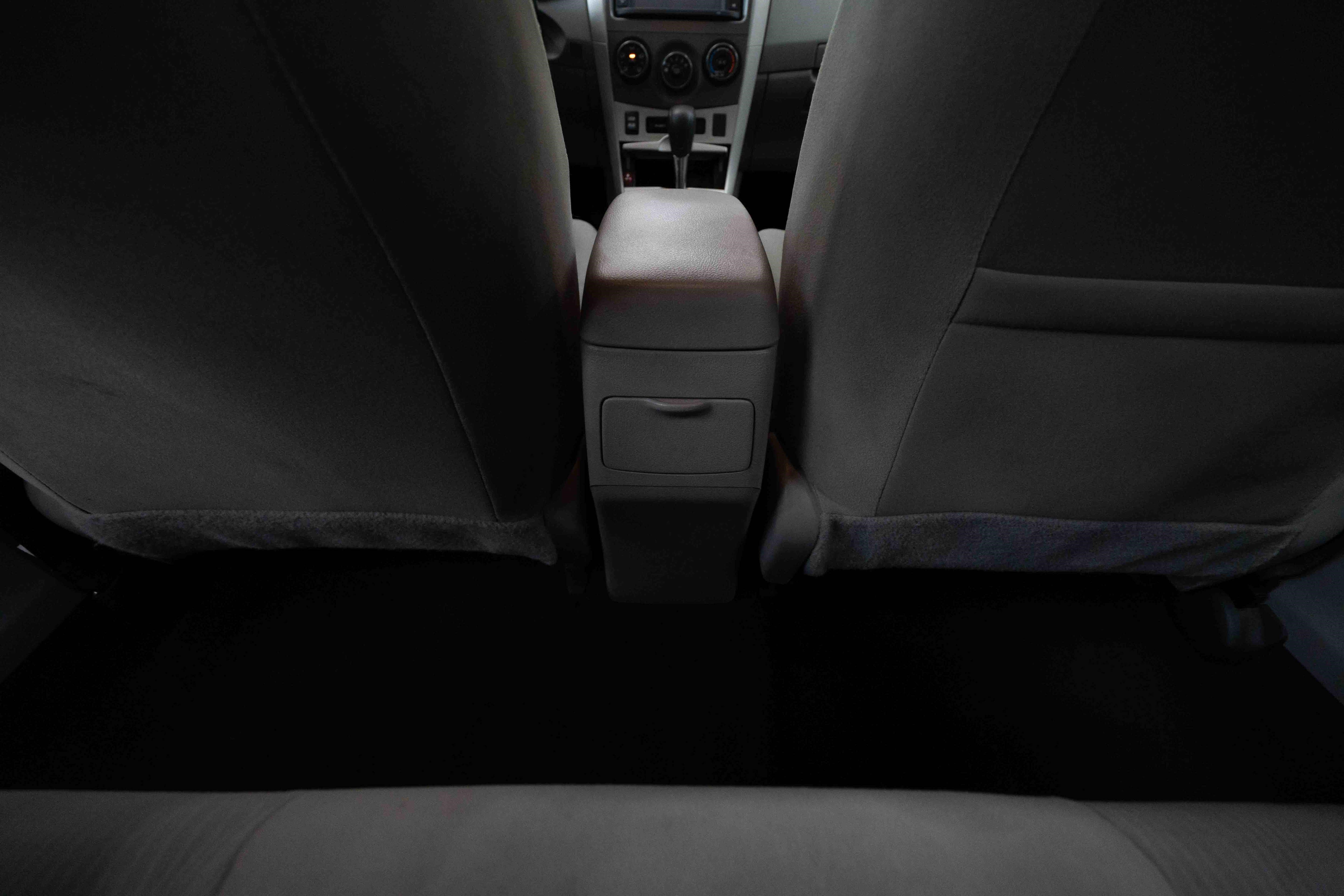 Used 2013 Toyota Corolla LE FWD image 22