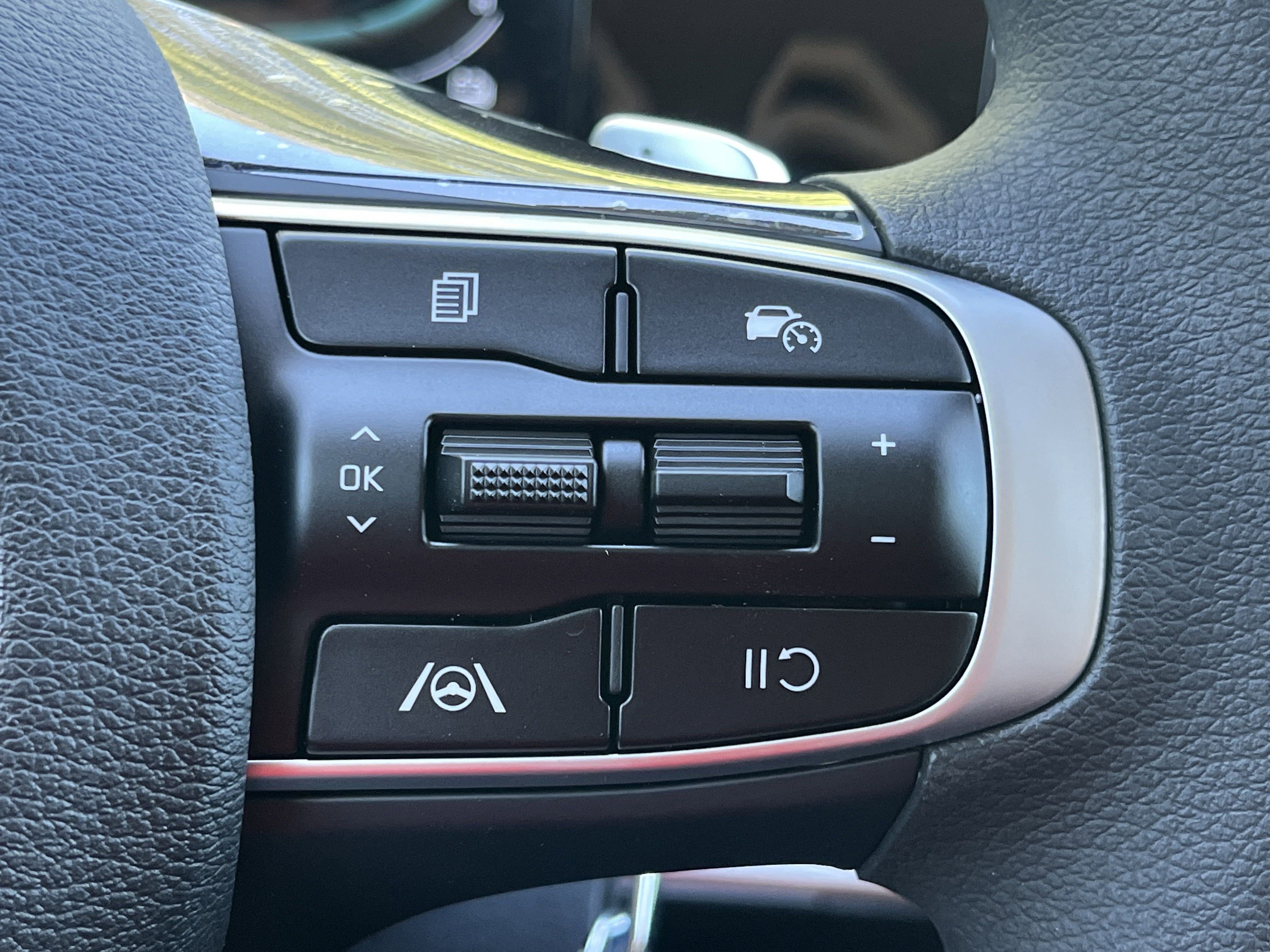 New 2025 Kia Sportage LX AWD/4WD image 13