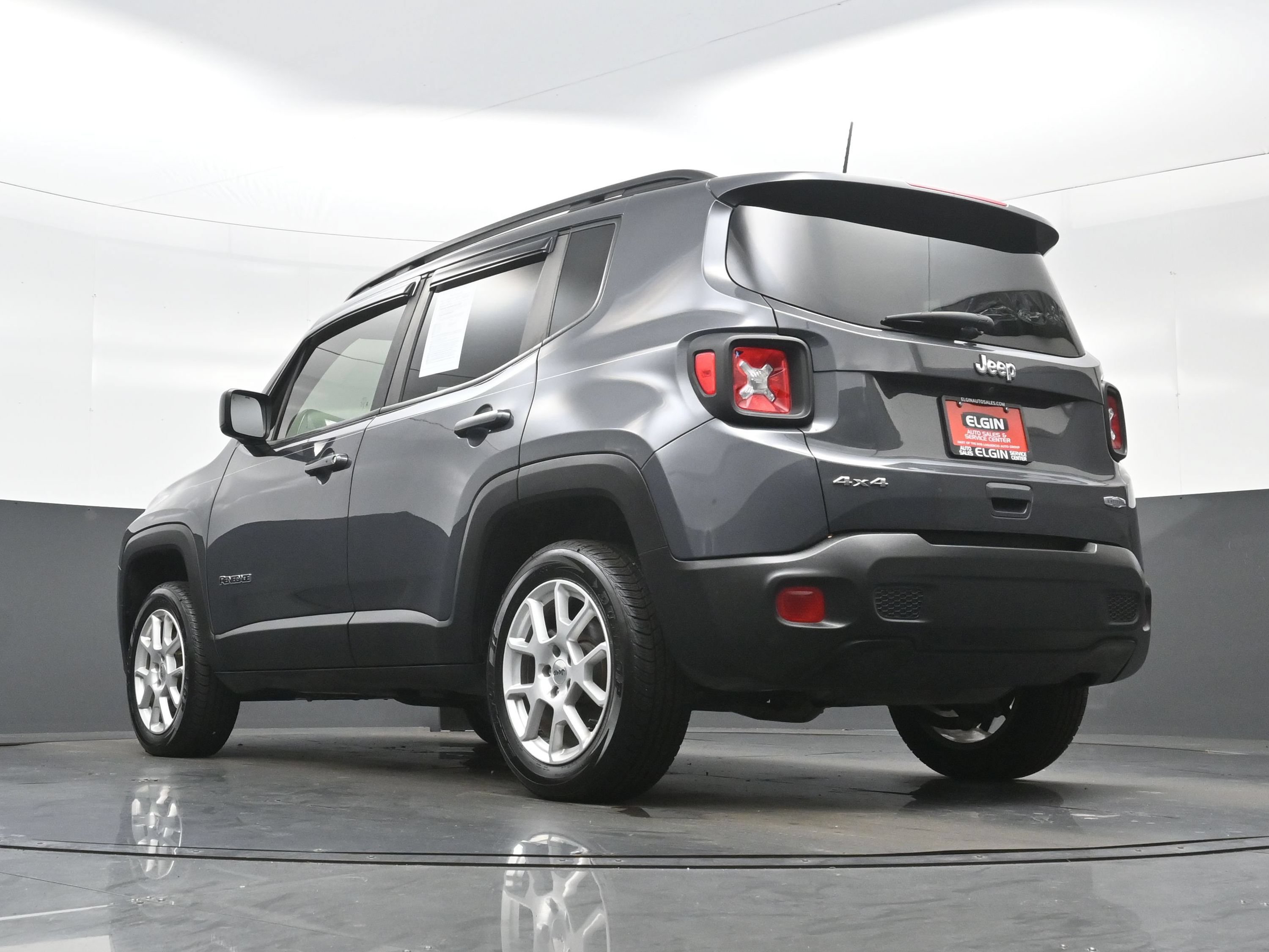 Used 2022 Jeep Renegade Latitude AWD/4WD image 28