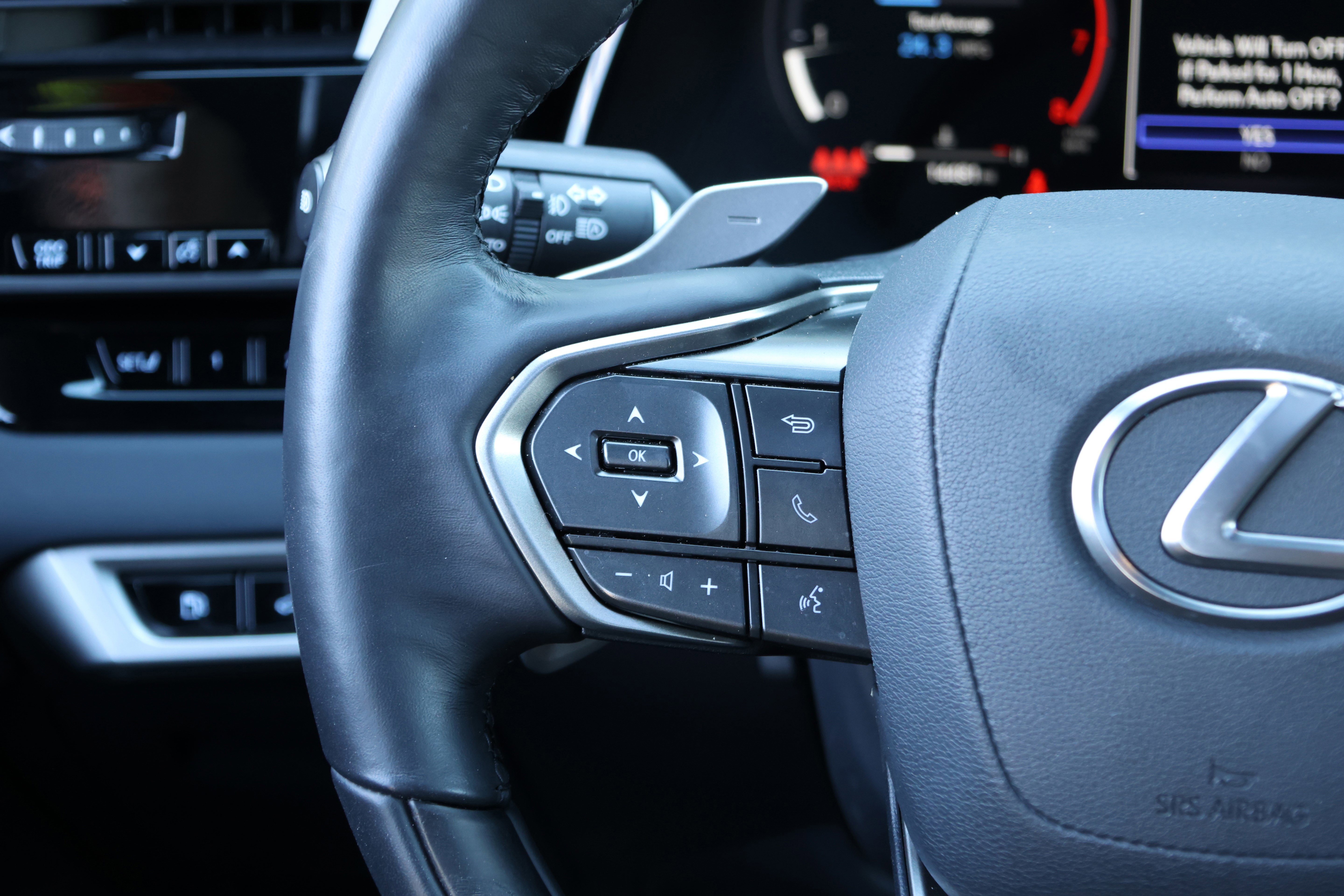 Used 2025 Lexus RX 350 Premium w/ Accessory Package (Z1) image 18