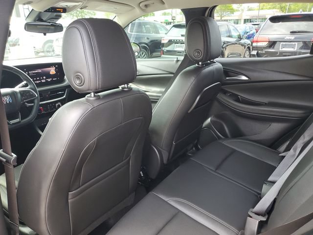 Certified 2024 Buick Encore GX Sport Touring w/ Comfort Package FWD image 31