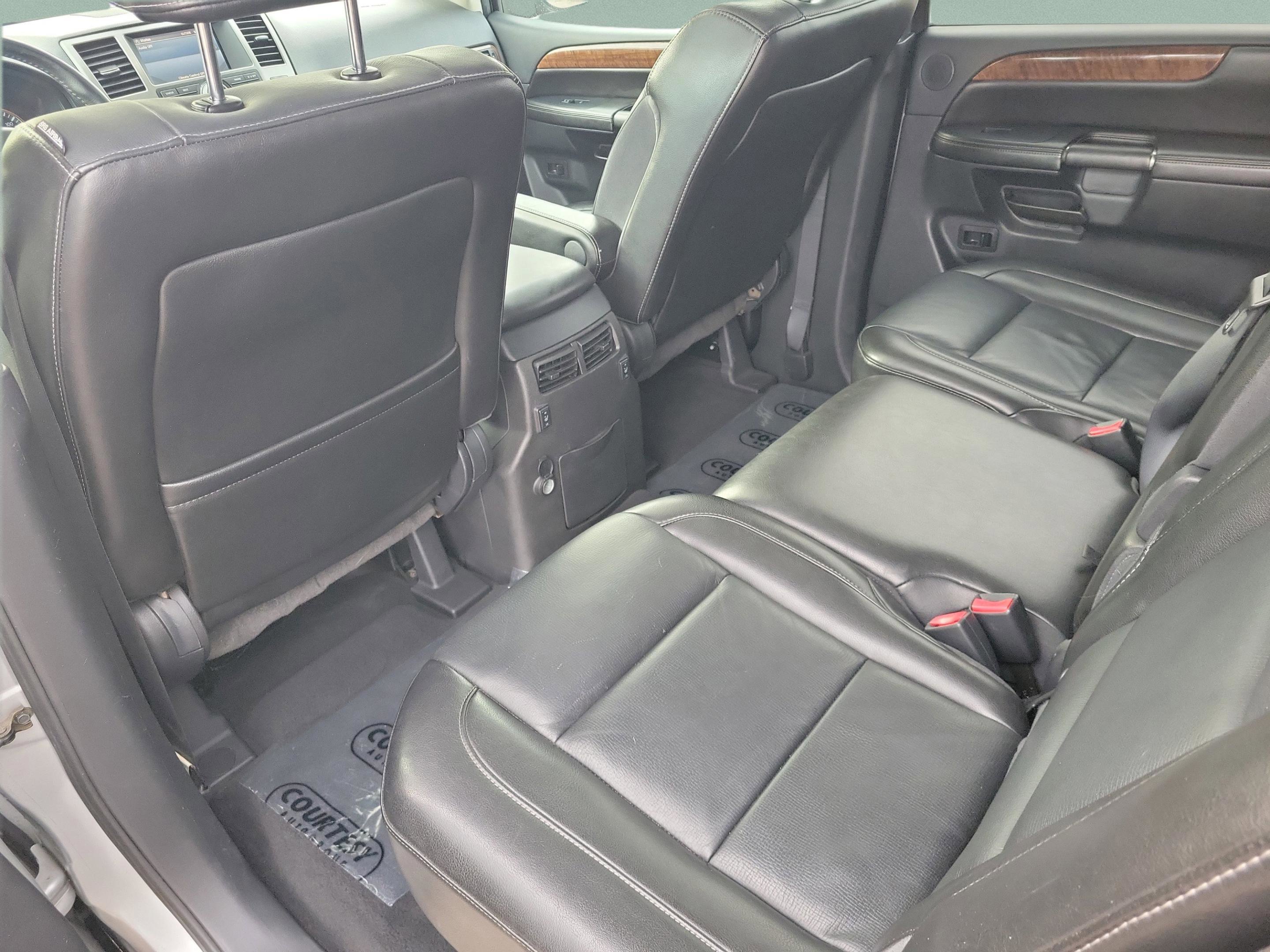 Used 2012 Nissan Armada Platinum image 8