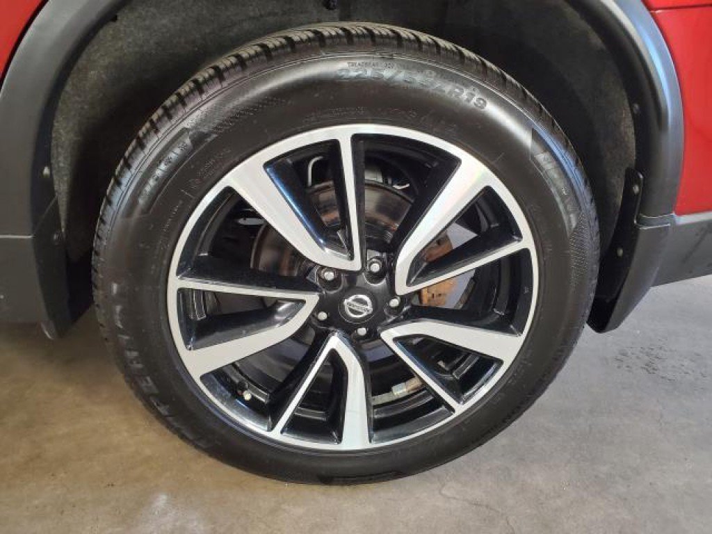 Used 2018 Nissan Rogue SL AWD/4WD image 5