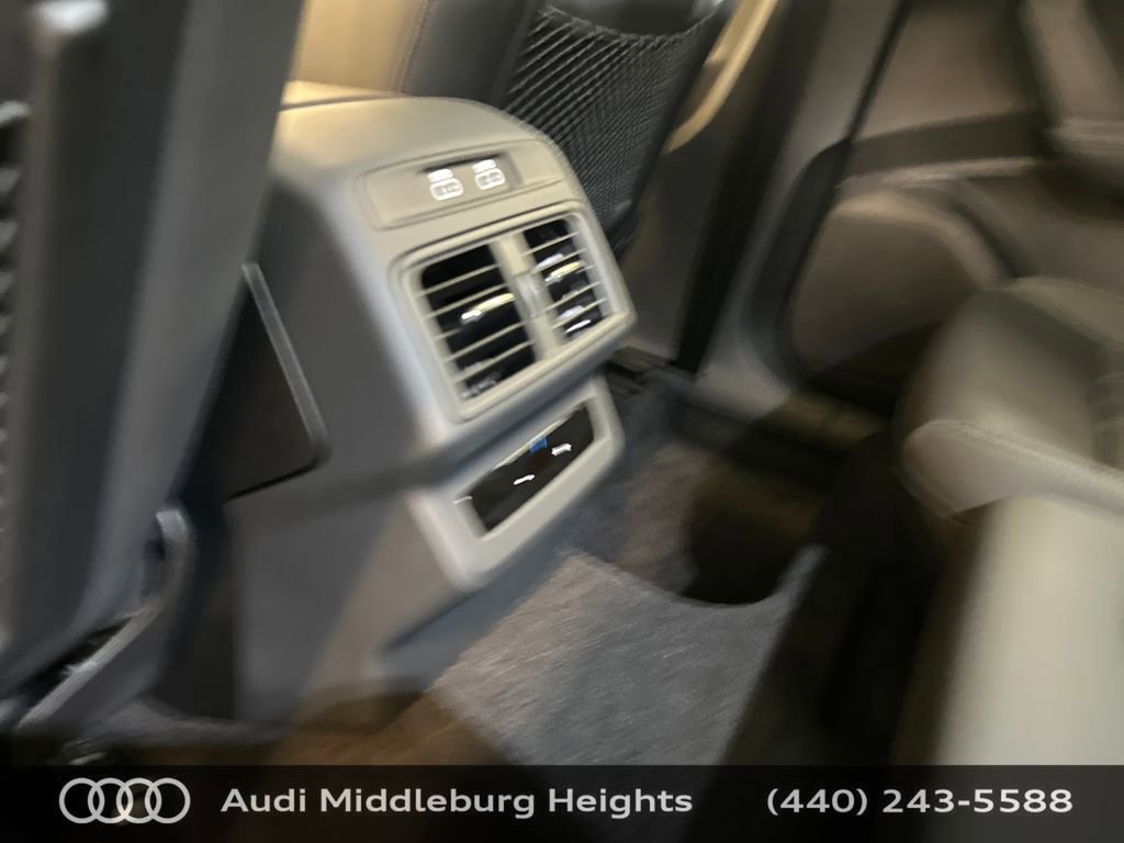 Used 2025 Audi Q5 Premium Plus w/ Premium Plus image 28