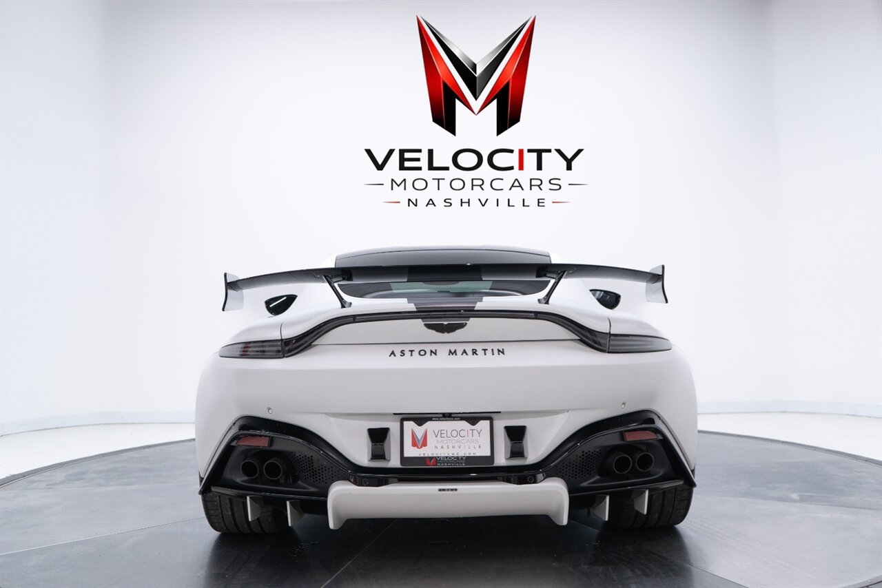 Used 2023 Aston Martin V8 Vantage Coupe RWD image 19