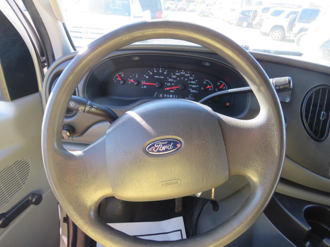 Used 2008 Ford E-250 and Econoline 250 RWD image 19