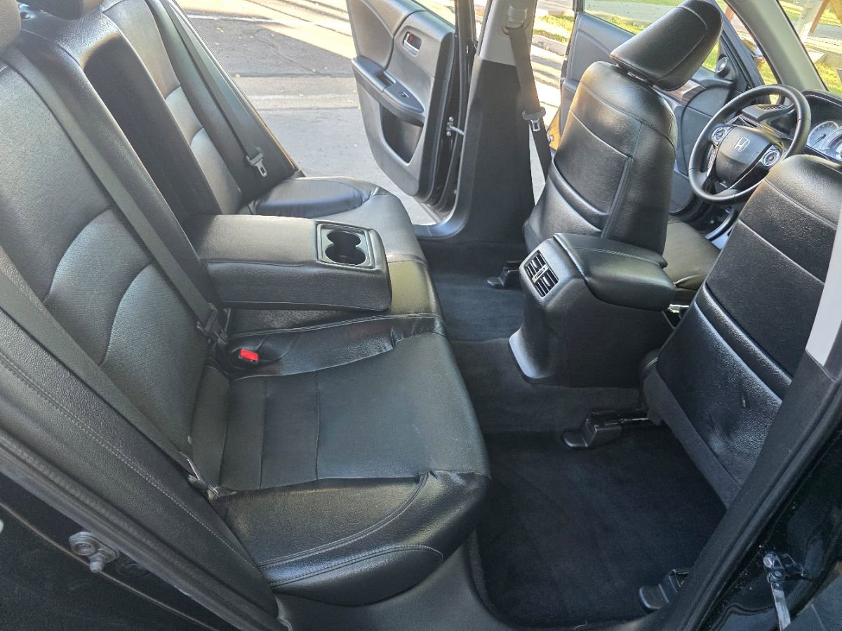 Used 2016 Honda Accord EX-L image 33