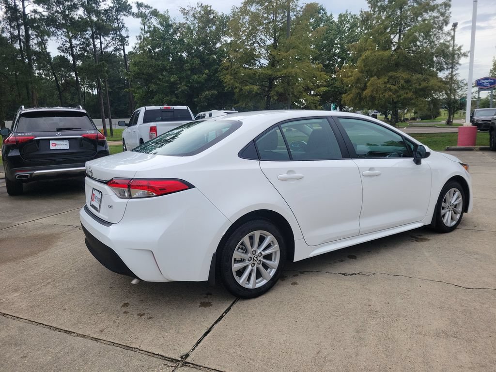Certified 2026 Toyota Corolla LE w/ LE Premium Package FWD image 7