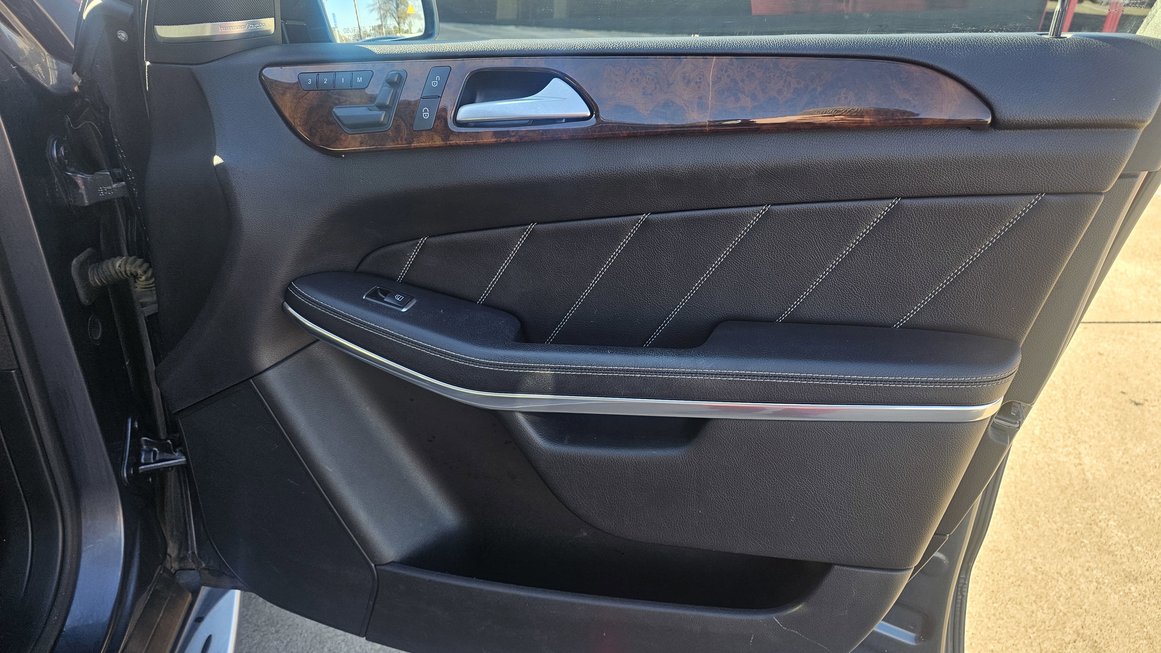 Used 2014 Mercedes-Benz GL 450 4MATIC 4dr GL 450 w/ Driver Assistance Package image 34