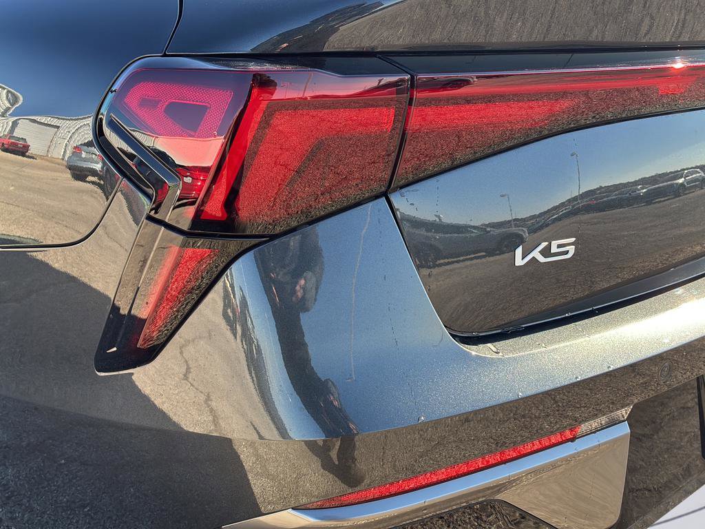 New 2026 Kia K5 LXS FWD image 39