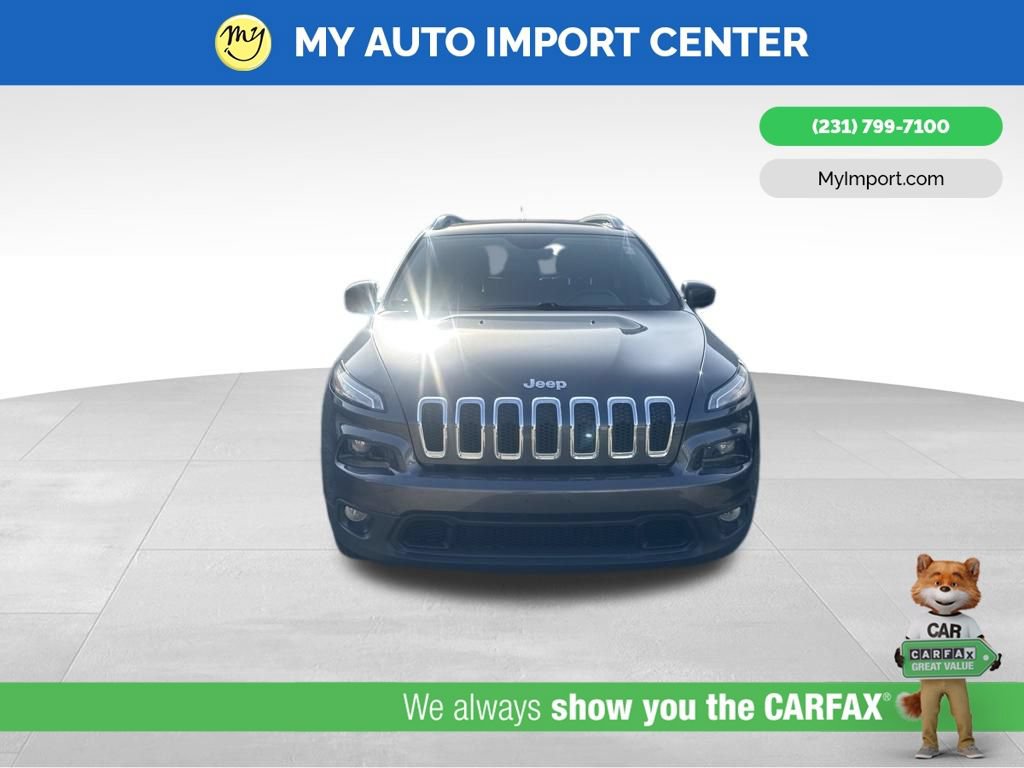 Used 2017 Jeep Cherokee Latitude w/ True North Edition AWD/4WD image 2