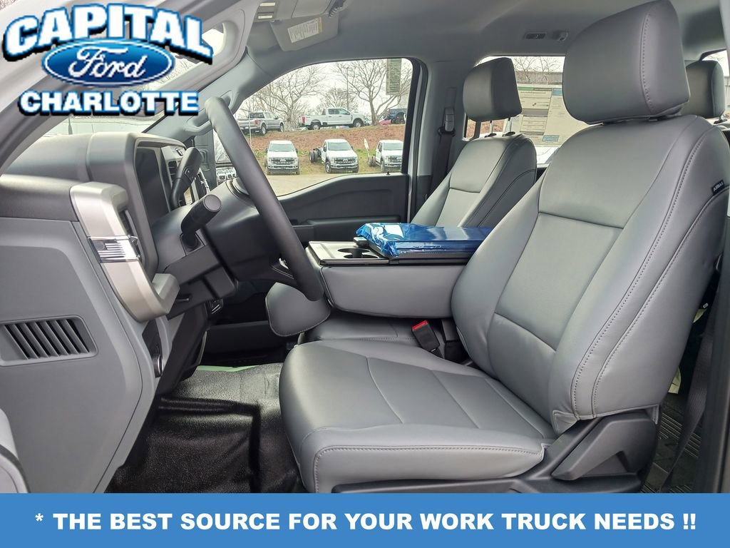 New 2026 Ford F250 XL w/ XL Chrome Package image 11
