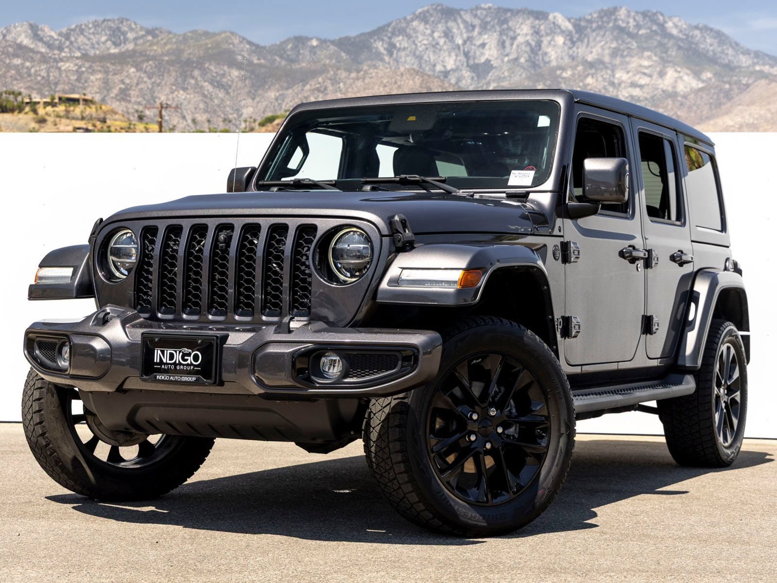 Used 2021 Jeep Wrangler Unlimited Sahara AWD/4WD image 1