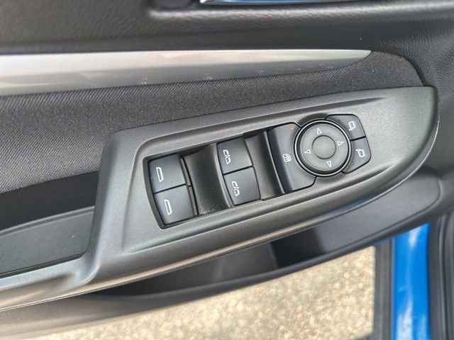 Used 2022 Chevrolet Bolt EUV LT w/ Comfort Package image 11