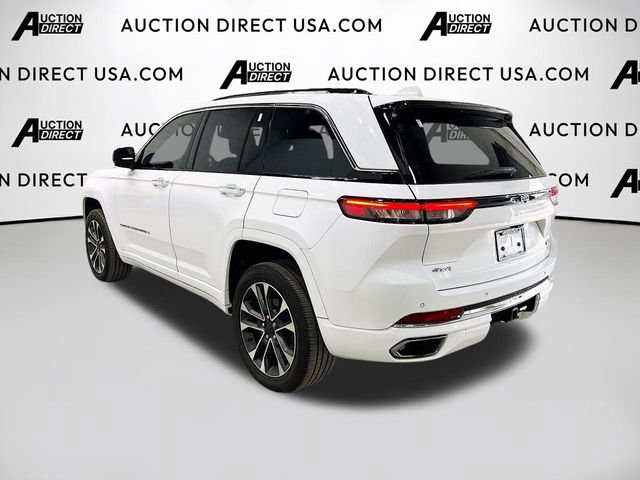 Used 2023 Jeep Grand Cherokee Overland AWD/4WD image 5