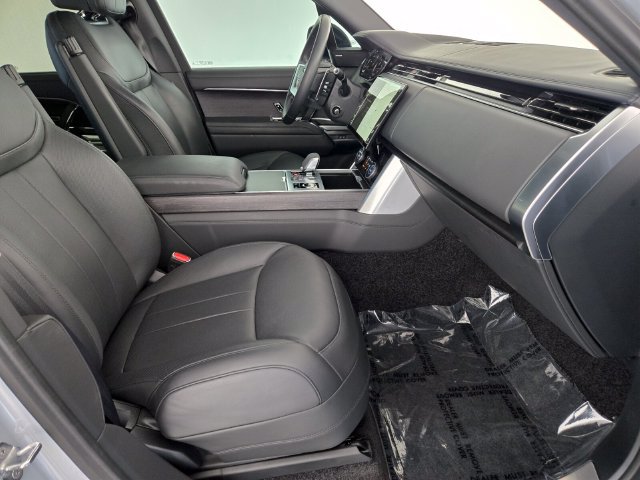 Certified 2023 Land Rover Range Rover SE AWD/4WD image 3
