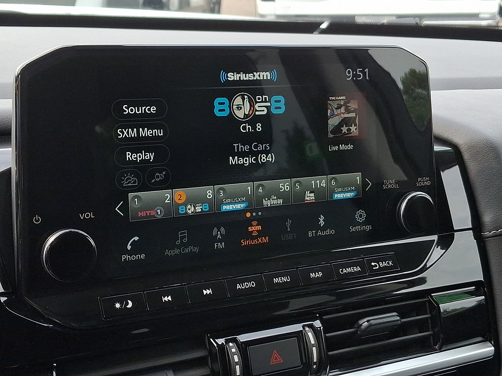 Used 2025 Nissan Pathfinder SL AWD/4WD image 19