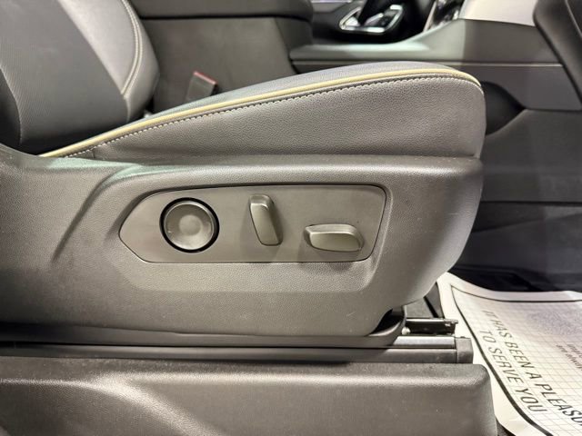 Certified 2022 GMC Yukon XL SLT w/ SLT Premium Package image 31