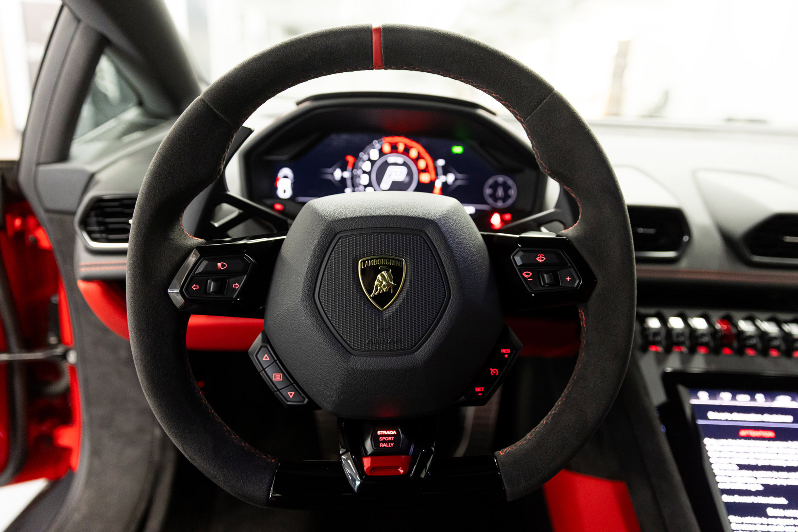 Used 2023 Lamborghini Huracan Sterrato image 29