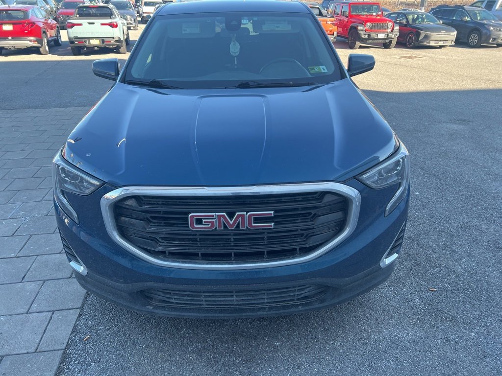 Used 2020 GMC Terrain SLE image 1