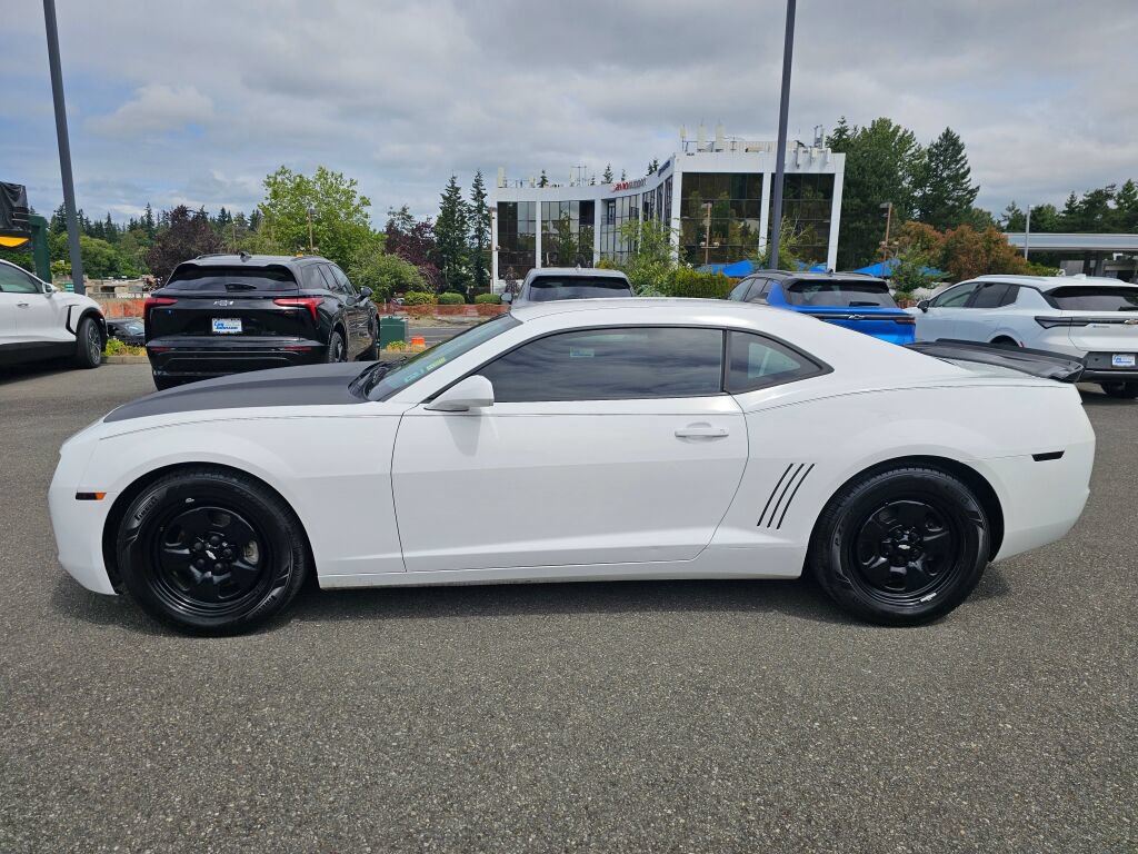 Used 2013 Chevrolet Camaro LS RWD image 8