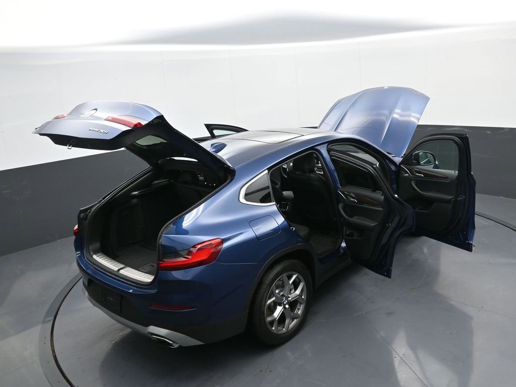 Used 2025 BMW X4 xDrive30i w/ Premium Package image 43