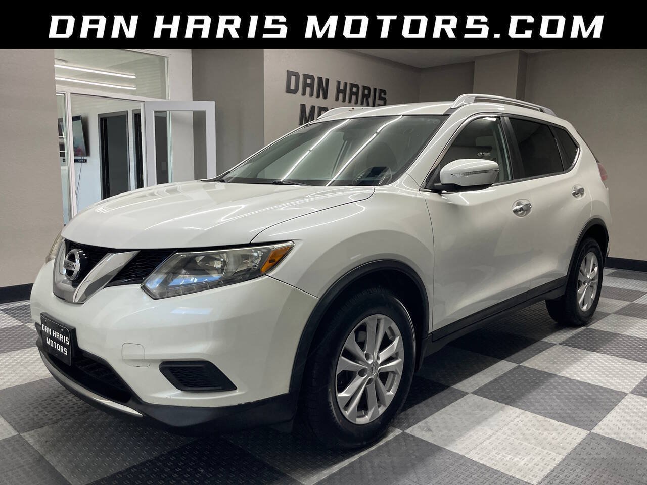 Used 2015 Nissan Rogue SV