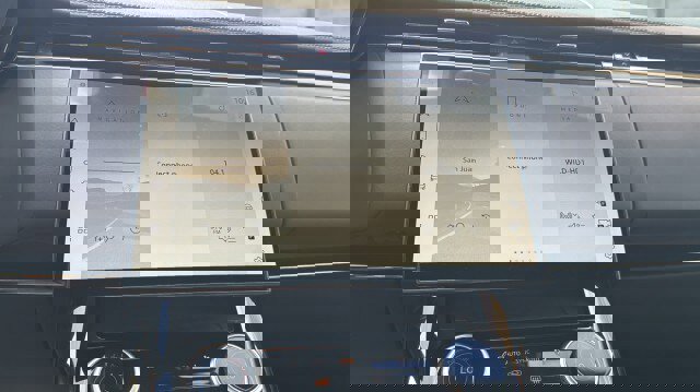 Used 2023 Land Rover Range Rover Sport SE image 25