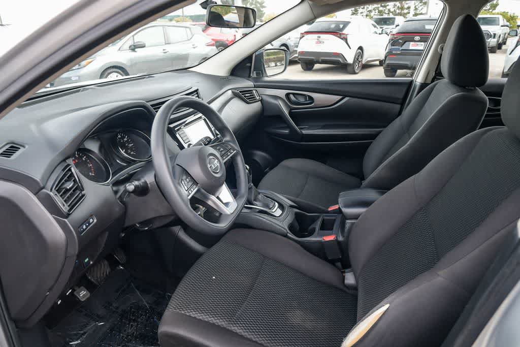 Used 2019 Nissan Rogue Sport S w/ Appearance Package FWD image 16