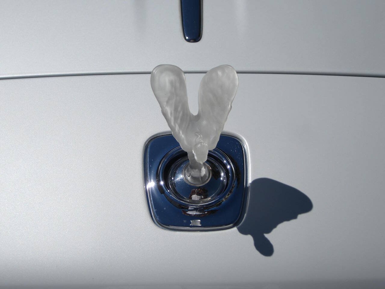 Used 2016 Rolls-Royce Dawn RWD image 16