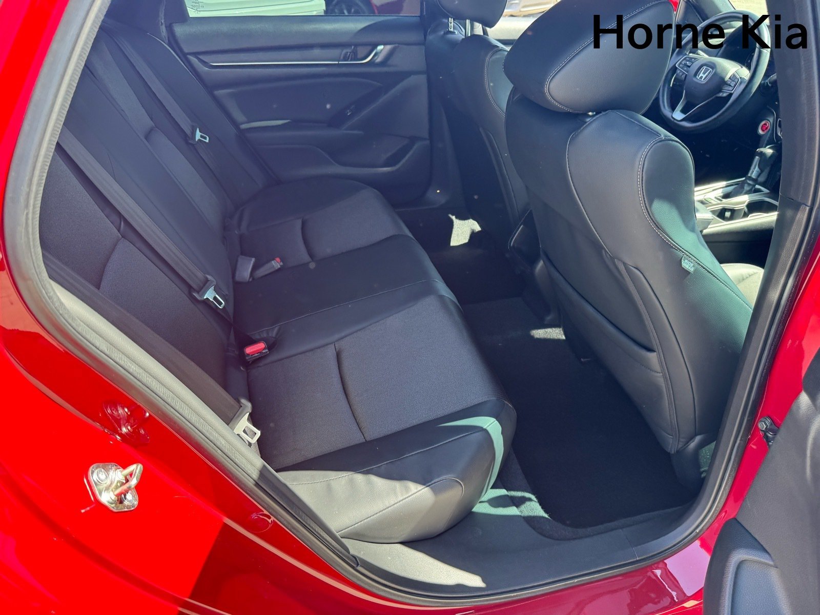 Used 2018 Honda Accord Sport image 28