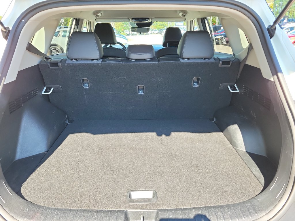 Used 2025 Kia Seltos S FWD image 11