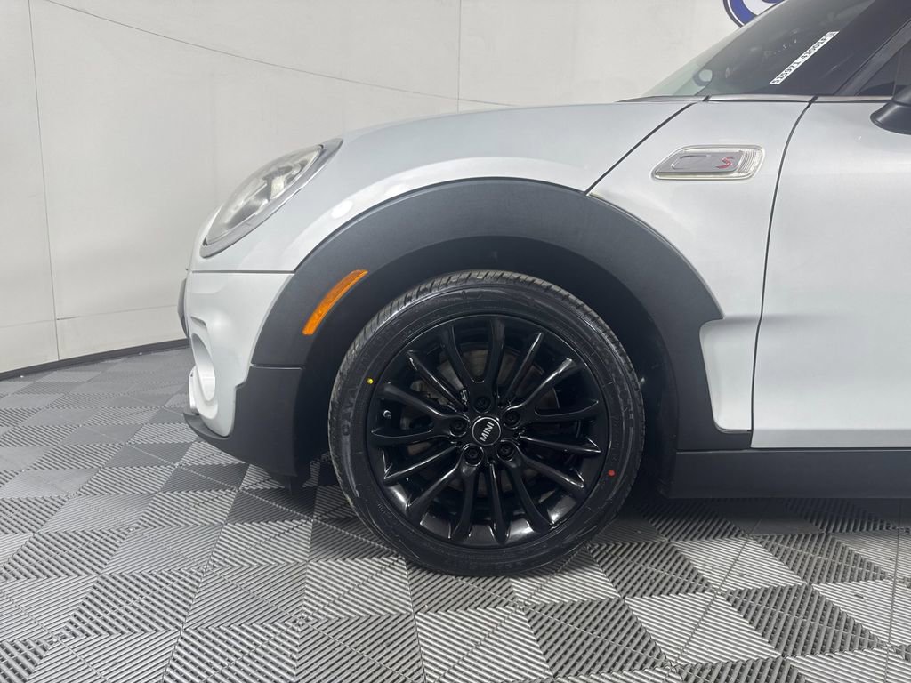 Used 2019 MINI Cooper Clubman S w/ Premium Package image 12