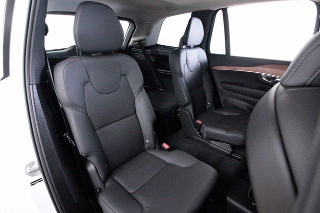 Used 2025 Volvo XC90 B6 Plus w/ Protection Package Premier image 30