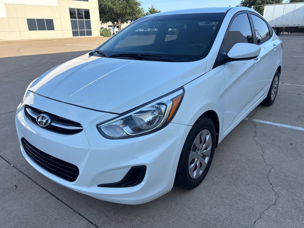 Used 2017 Hyundai Accent SE FWD image 4