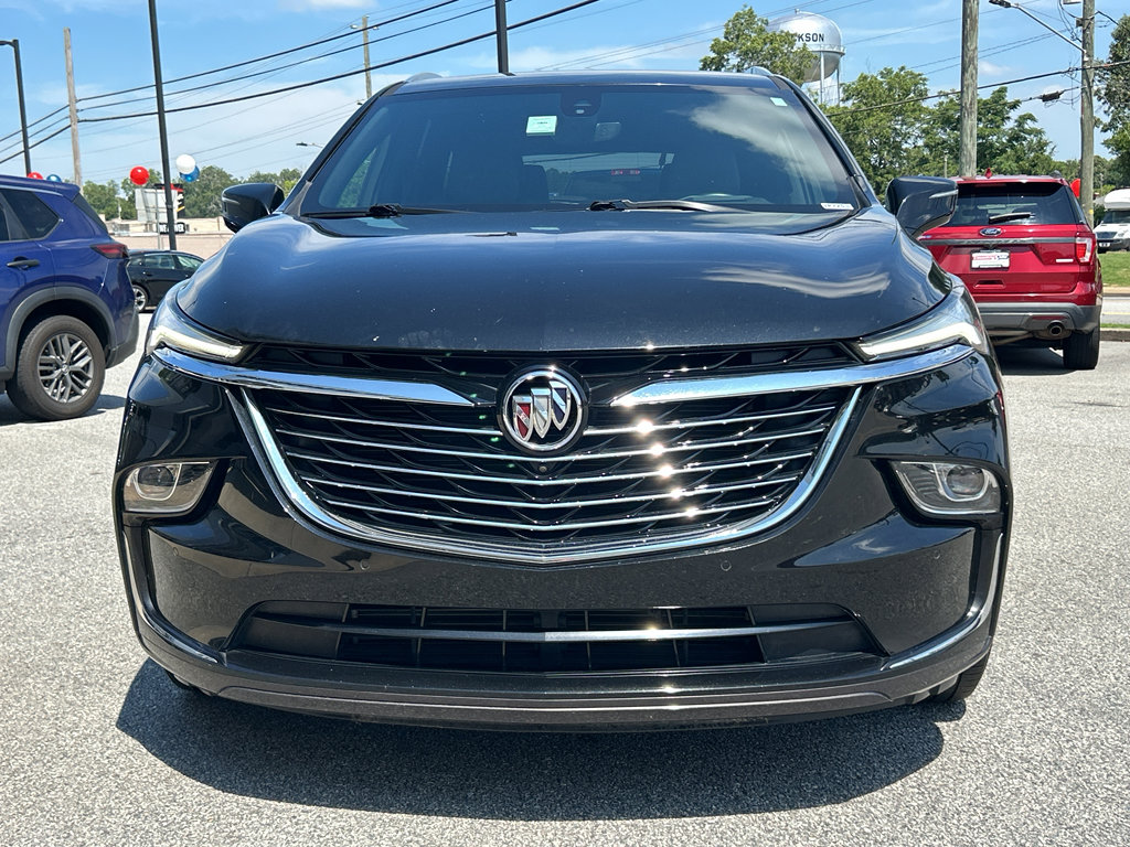 Used 2024 Buick Enclave Premium image 3