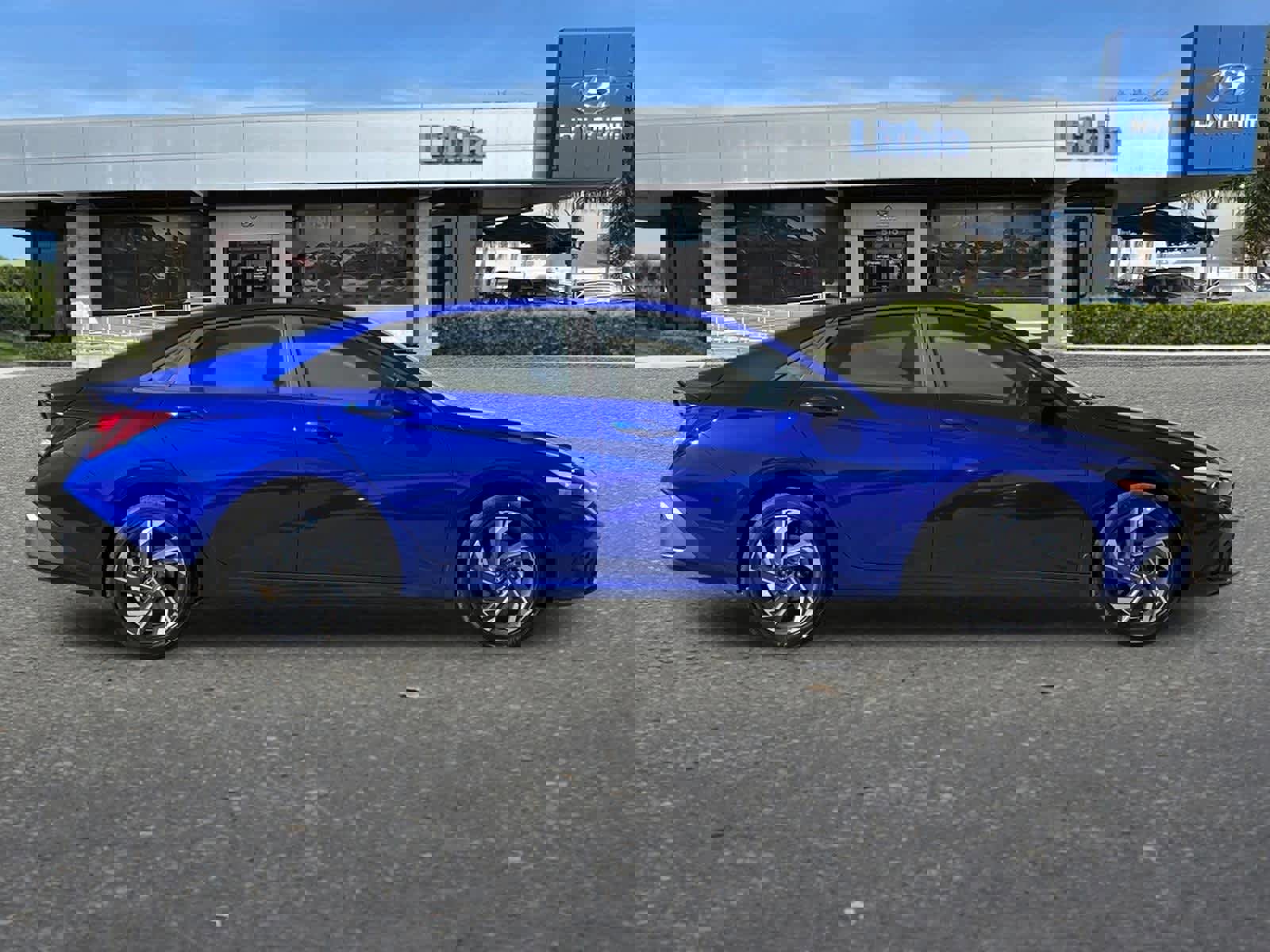 New 2025 Hyundai Elantra Sport image 9