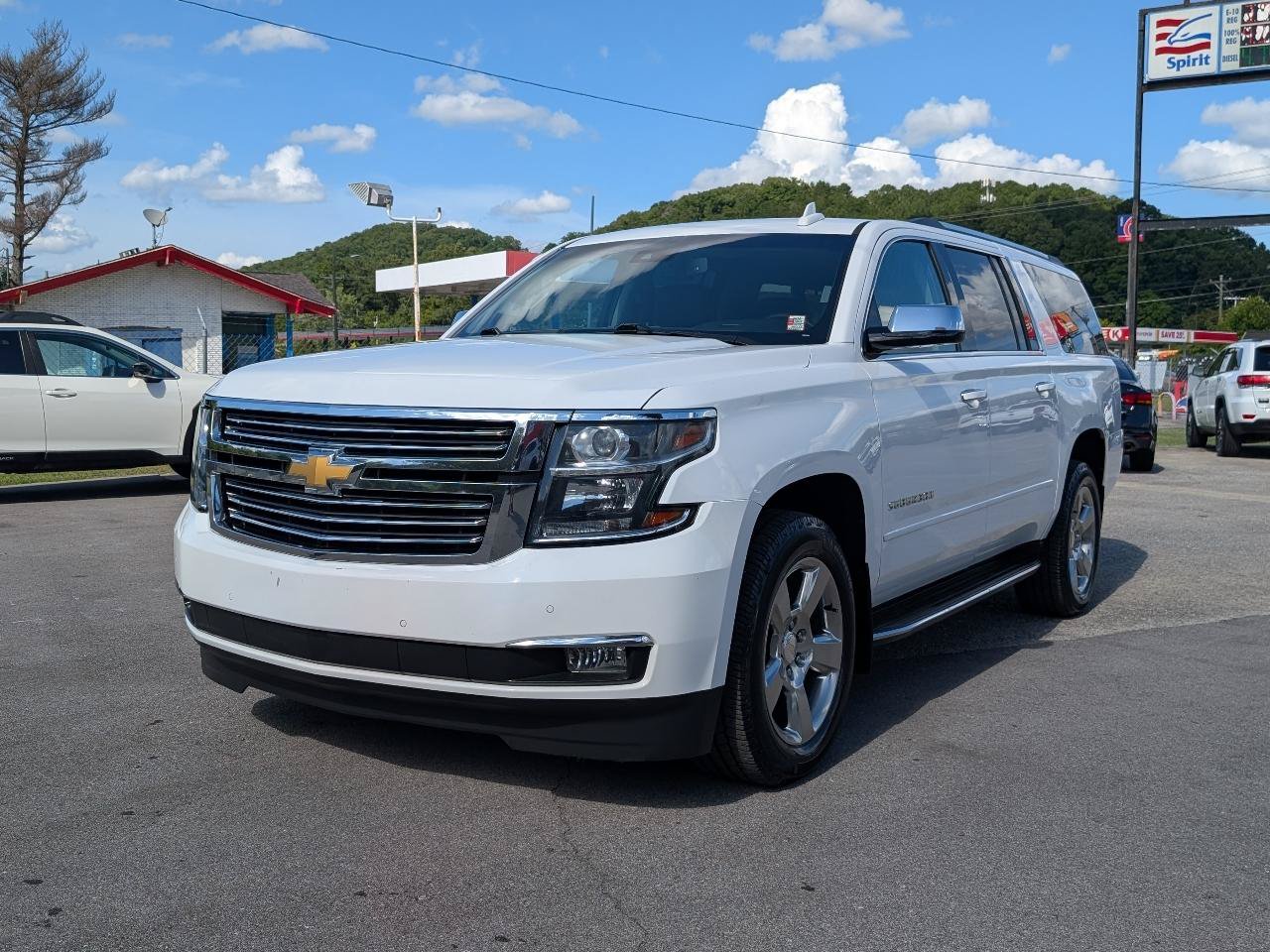 Used 2020 Chevrolet Suburban Premier RWD image 2